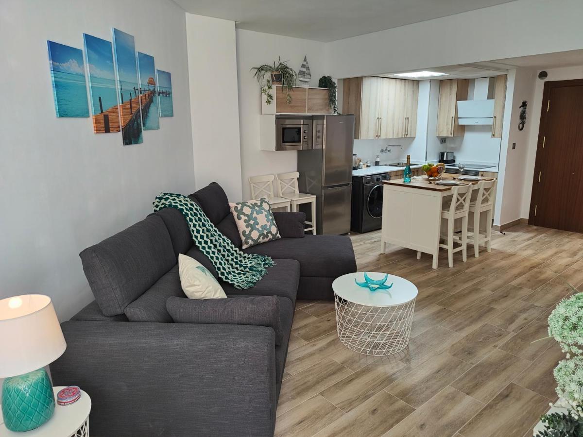 City Central Apartment With Large Patio By Namaste Elite ตอร์เรโมลิโนส ภายนอก รูปภาพ