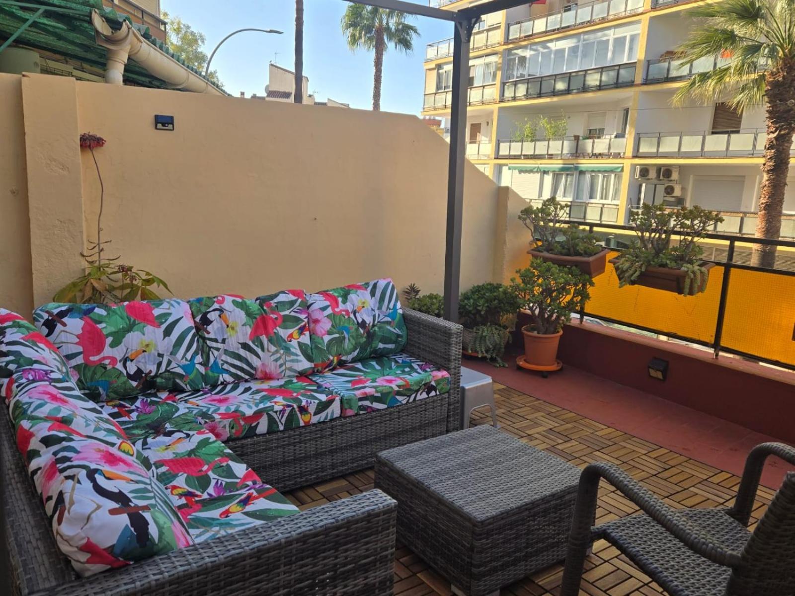 City Central Apartment With Large Patio By Namaste Elite ตอร์เรโมลิโนส ภายนอก รูปภาพ